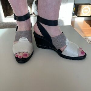 Sorel After Hour Sandals Black Cream Leather Wedge Heel Ankle Strap 41